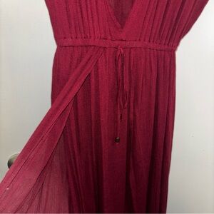 Fashion Nova Red Pleated V-Neck Maxi Dress Size Small